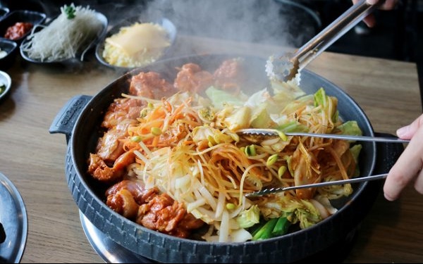 嘉義美食「黃鶴洞韓式料理(嘉義中山店)」Blog遊記的精采圖片